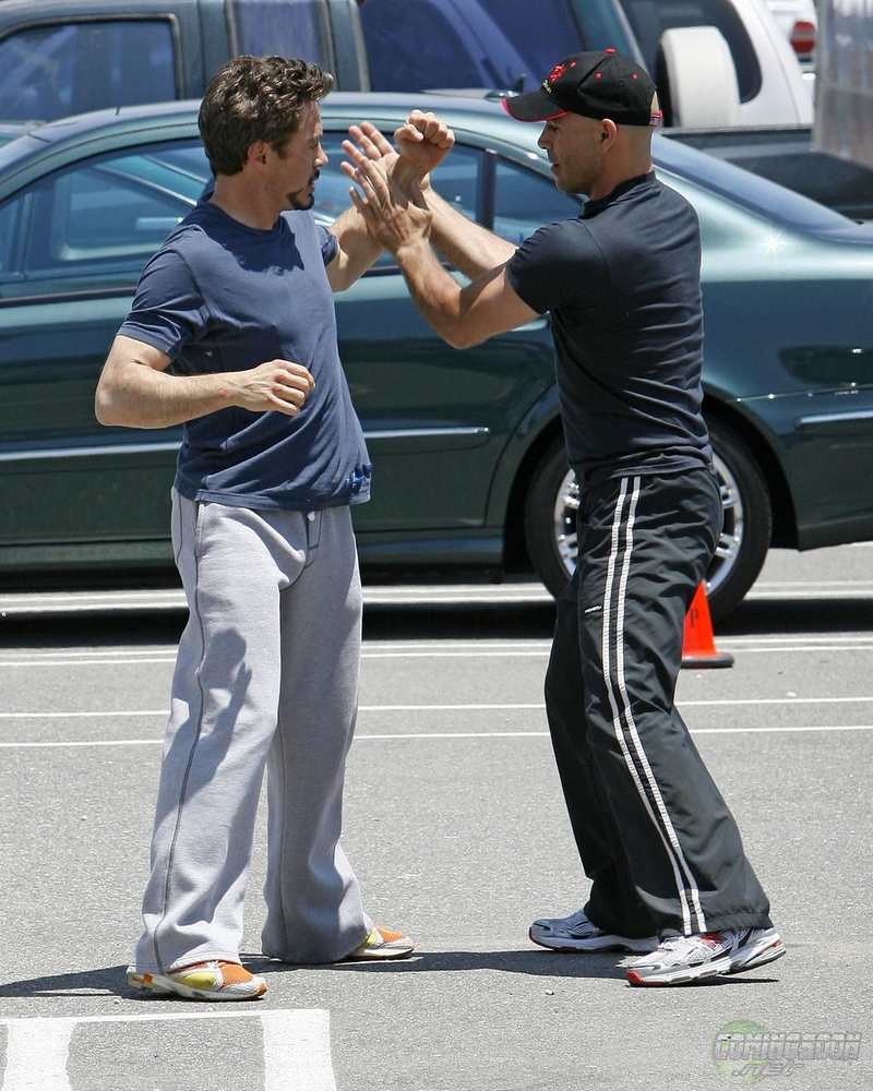 Illustration for article titled Tony Stark Makes A New Friend In Iron Man 2 Set Photos. Plus Doctor Who Regeneration Hints!